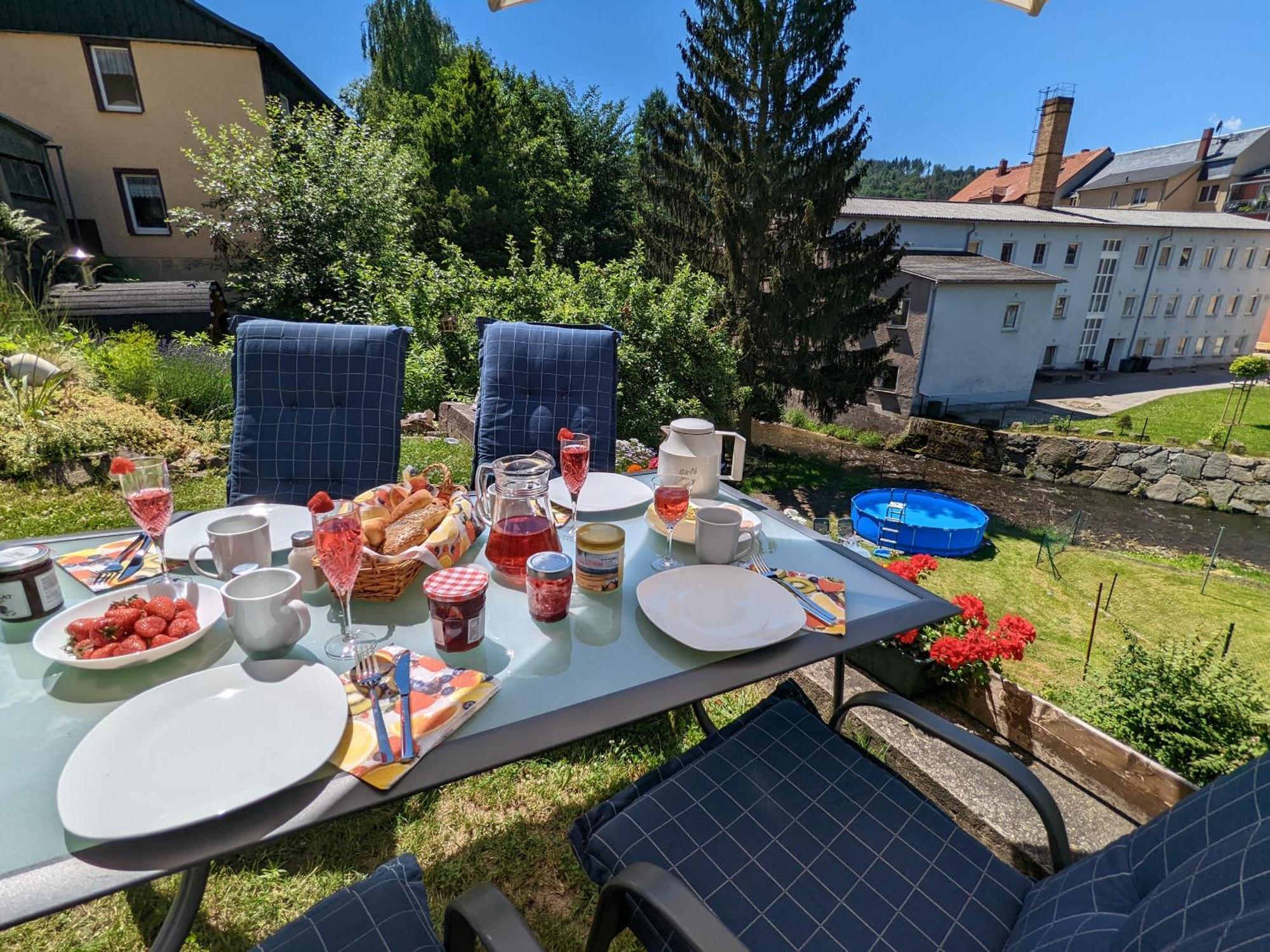 Uo - Urlaubsmagie - Helle Wohnung,Sauna,Whirlpool Sebnitz Exterior photo